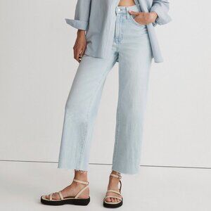Madewell Perfect Vintage Crop Raw Hem Light Wash Jean Size 28